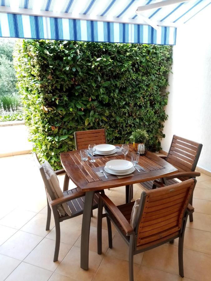 House Anita Apartment คิร์ก ภายนอก รูปภาพ